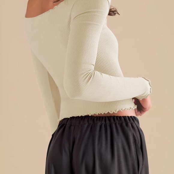 Ruffled Edge Ribbed Top - Picture 3 of 3